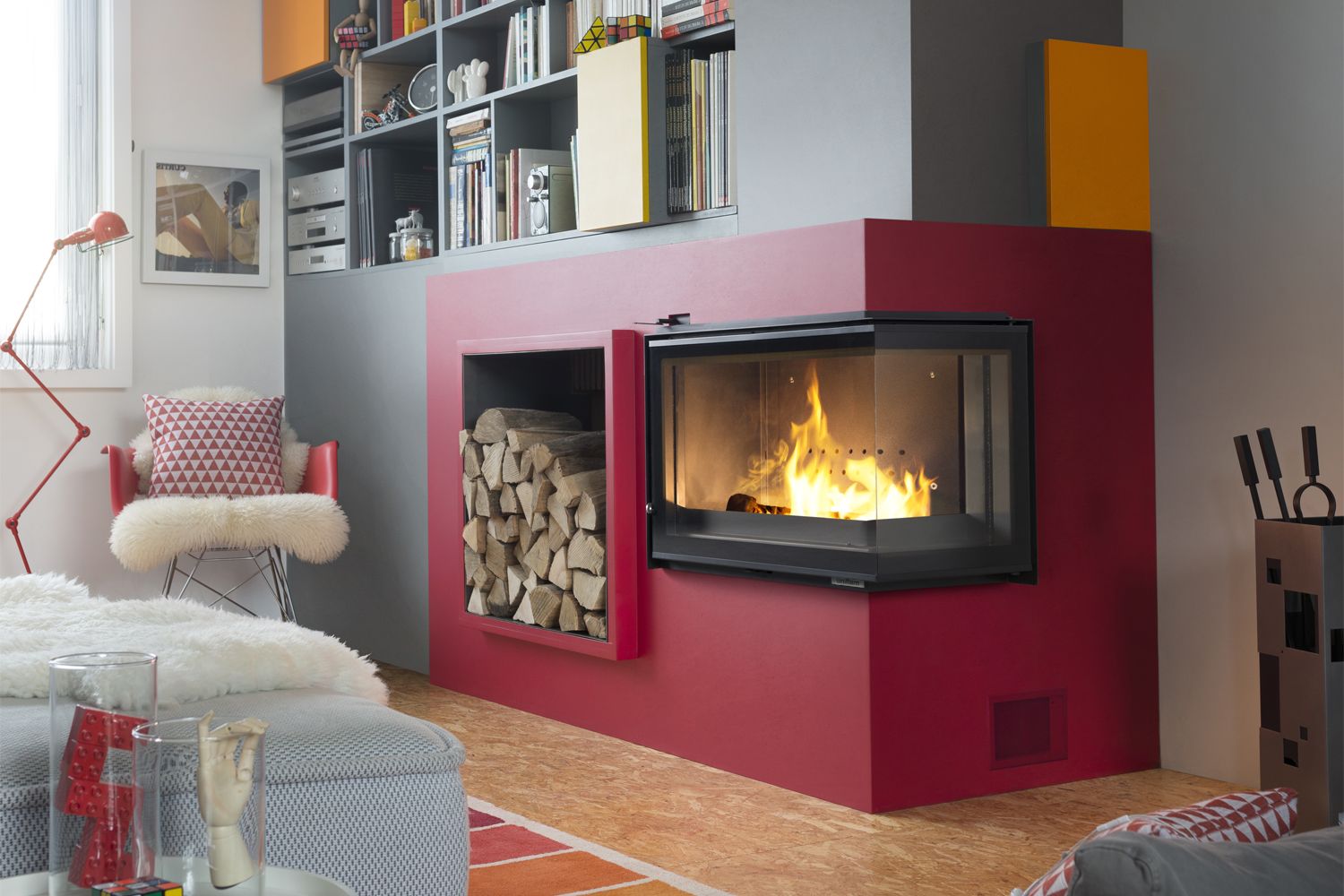 Wkład kominkowy UNIFLAM 700 PLUS ECO LBS gięta lewa boczna szyba Wkład kominkowy UNIFLAM 700 PLUS ECO LBS gięta lewa boczna szyba